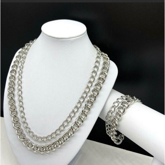 Stella & Dot La Coco Silver Curb Chain Link Necklace and Bracelet Set - Picture 3 of 6